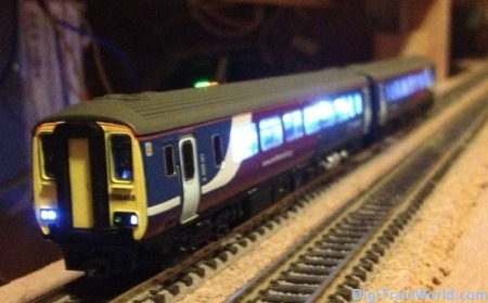 Dapol Class 156 DMU (+lighting & sound)