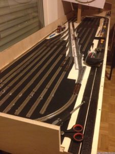Gare cachée à l'échelle N: presque terminée