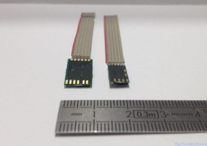 Doehler & Haass DH05C (right) and DH10C (left) - bottom view - DCC decoders