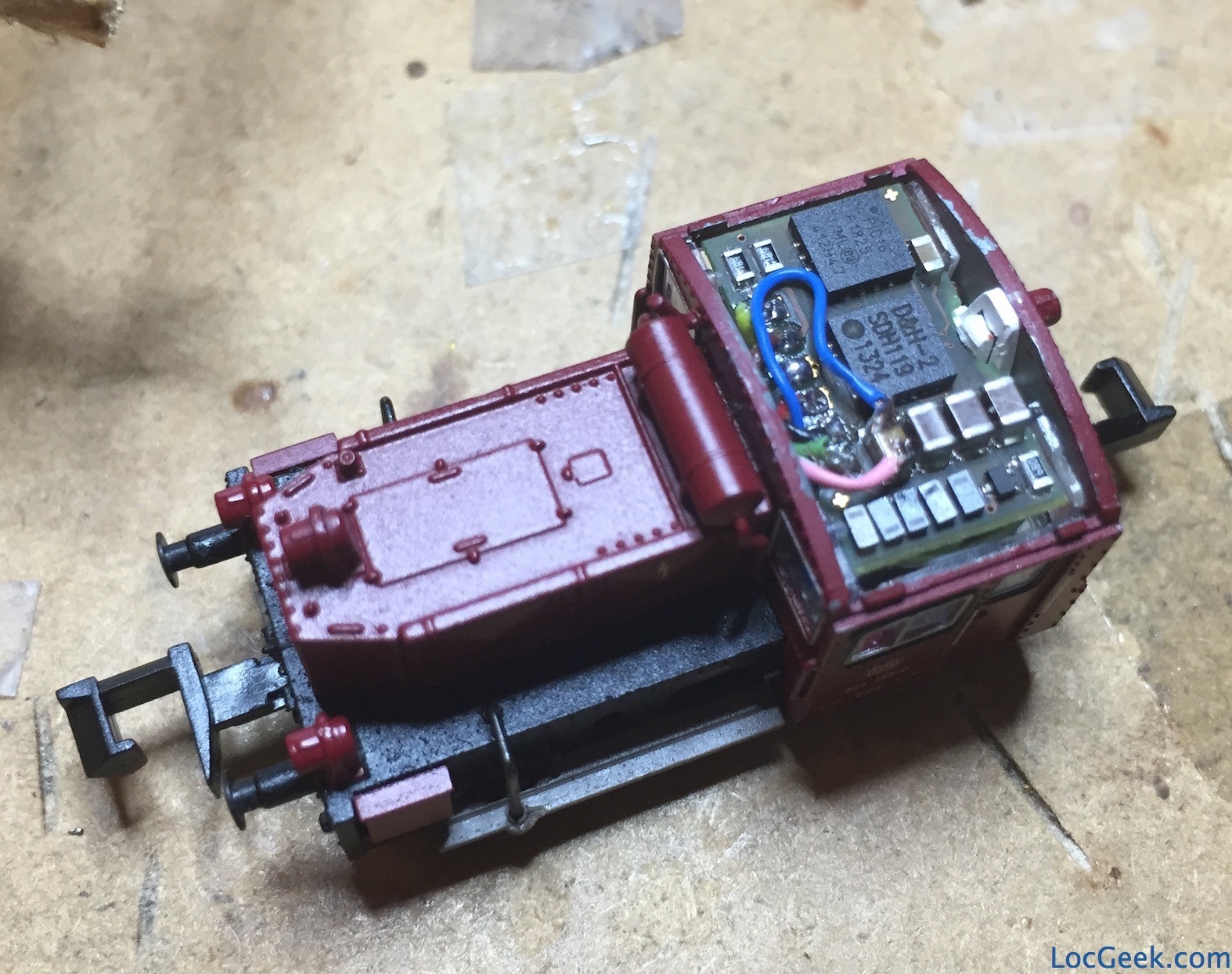 Minitrix Köf II updated with DH06A decoder | LocGeek